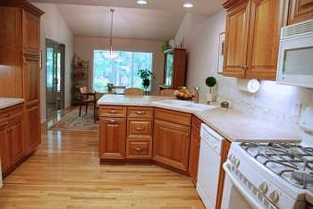 Great kitchen design with a work triangle.