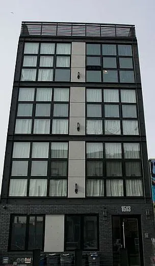 Building Photo - 1513 Gates Ave #4F