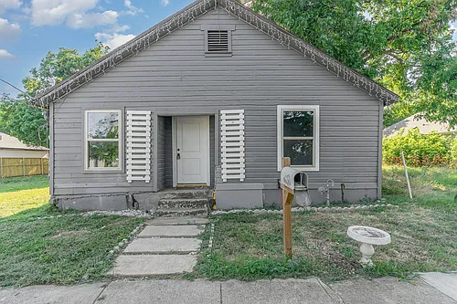 4621 Owenwood Ave Photo 1