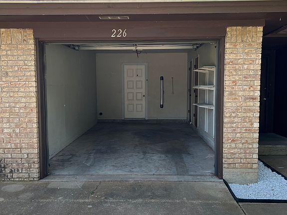 2nd image of 226 Rosebud Dr