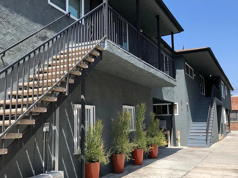2213 W Court St #3 — Photo 11
