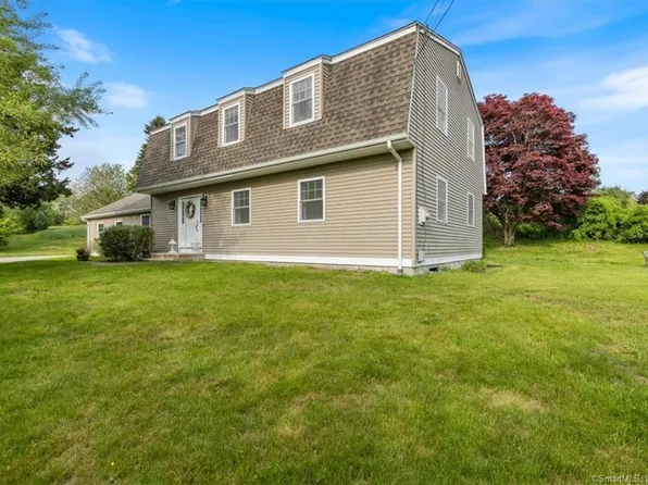 1382 Pequot Trail, Stonington, CT 06378