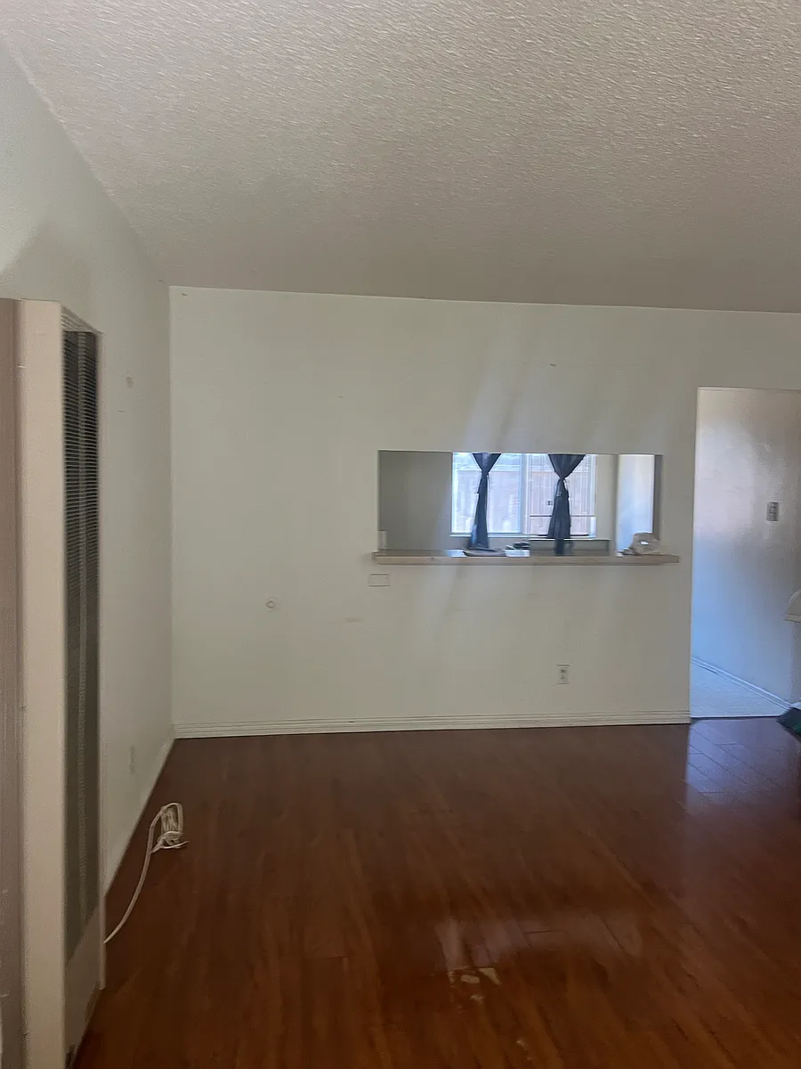 Building Photo - 209 N Electric Ave #C