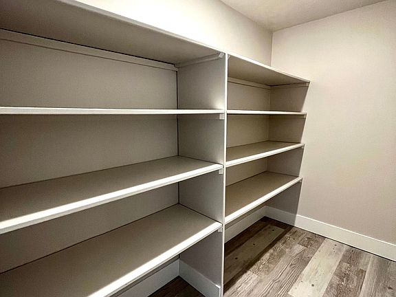 5th image of 3331 Holdrege St #3