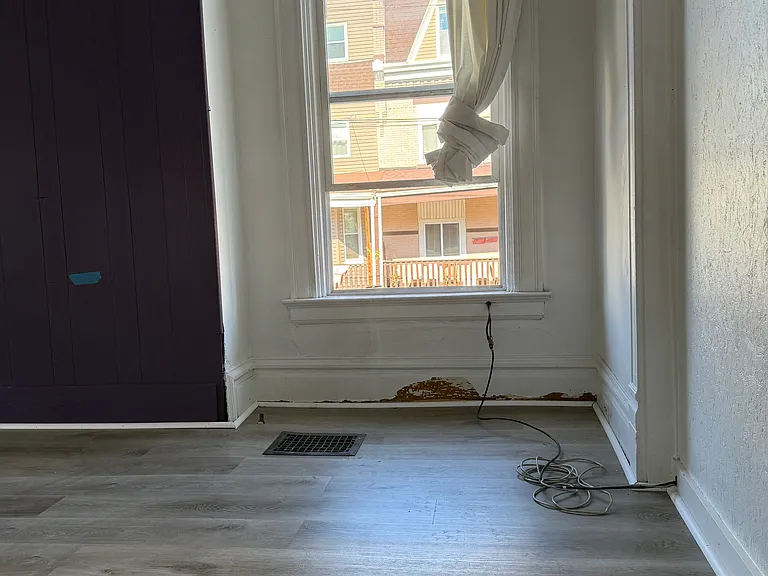 501 Cato St — Photo 11