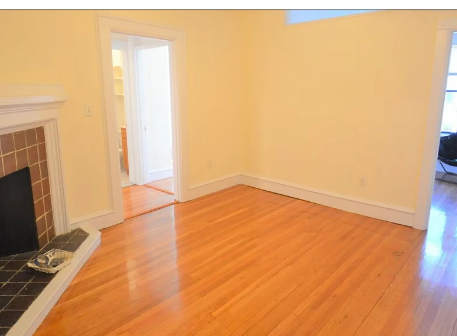 4 bed, $3,900 — Photo 4