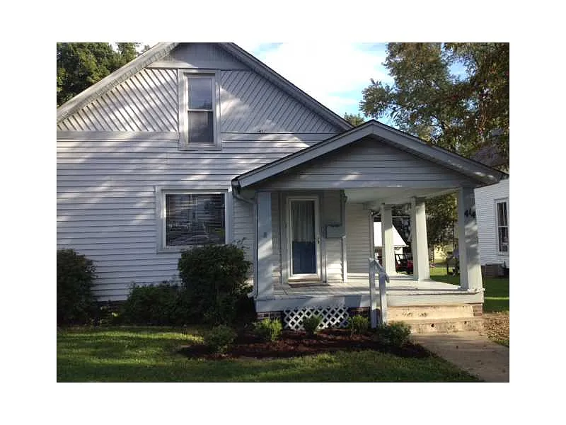 414 W Pike St photo 1