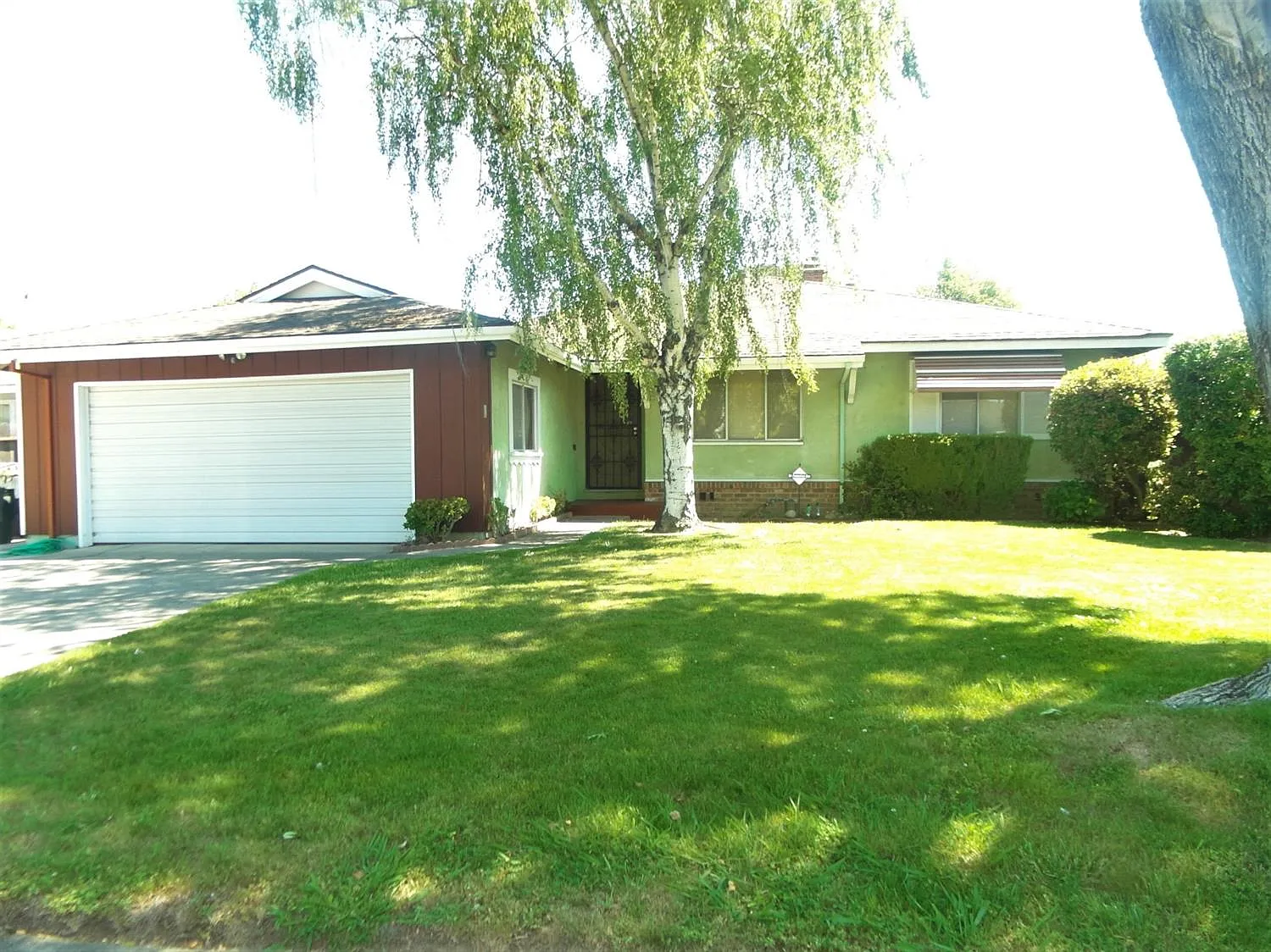 5001 Bonniemae Way photo 1