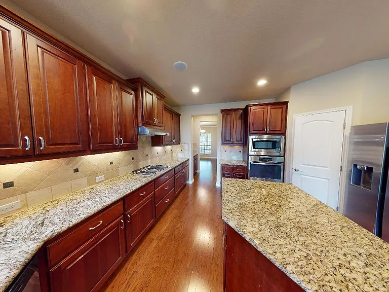 5705 Lipan Apache Bnd — Photo 11