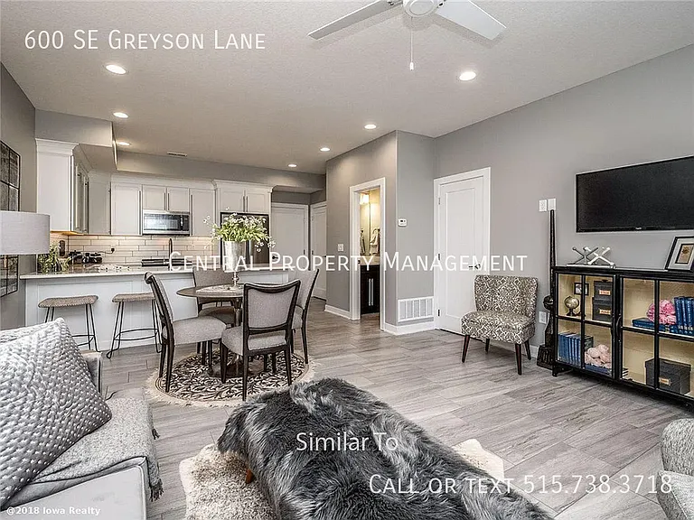600 SE Greyson Ln — Photo 4