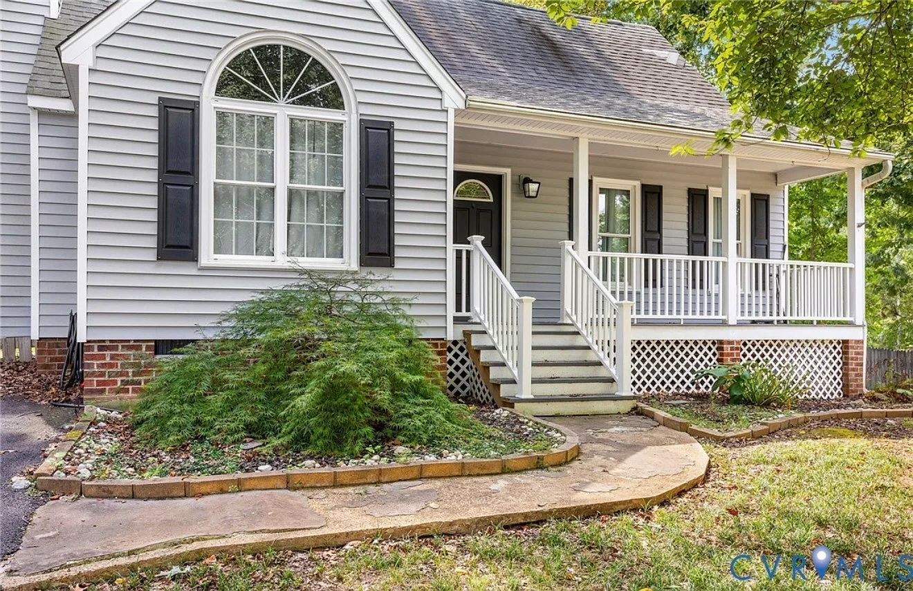 3 bed, 1.5 bath, 1614 sqft, $2,500 — Photo 2