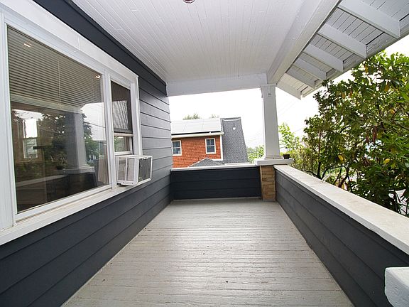 4th image of 34 Benedict Ave Floor 1