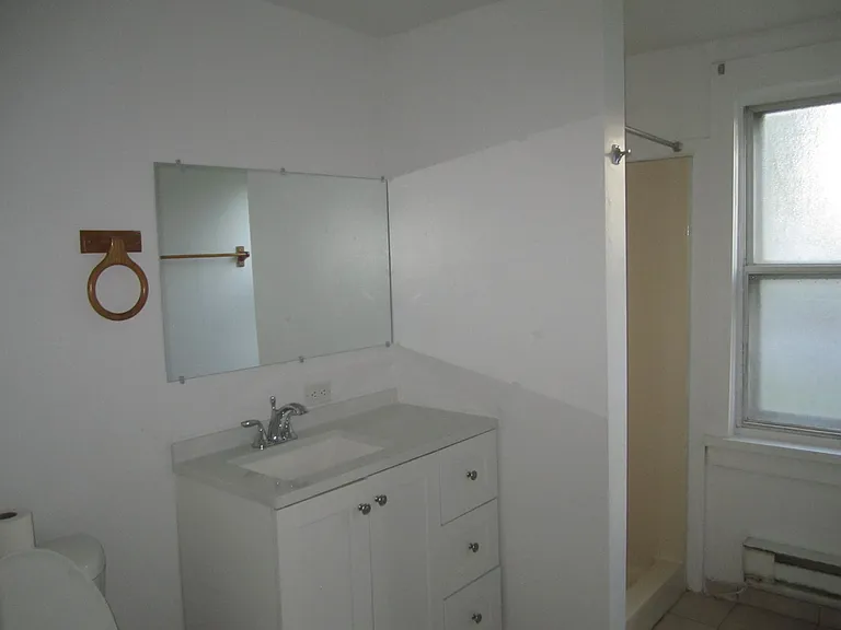 4215 Sullivan Trl #C — Photo 7