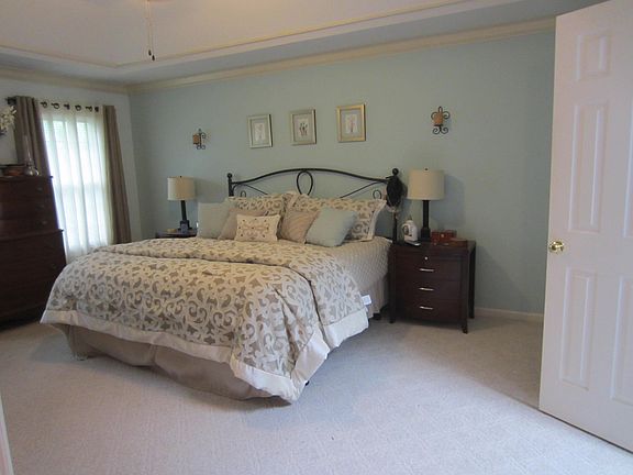4th image of 3416 Foxborough Cir