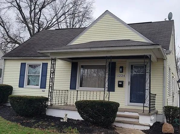 1224 Root Rd, Lorain, OH 44052