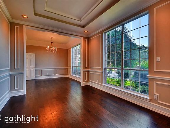 2nd image of 114 Lake Forest Ct
