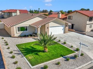 17806 Pebble Beach Dr, Victorville, CA 92395