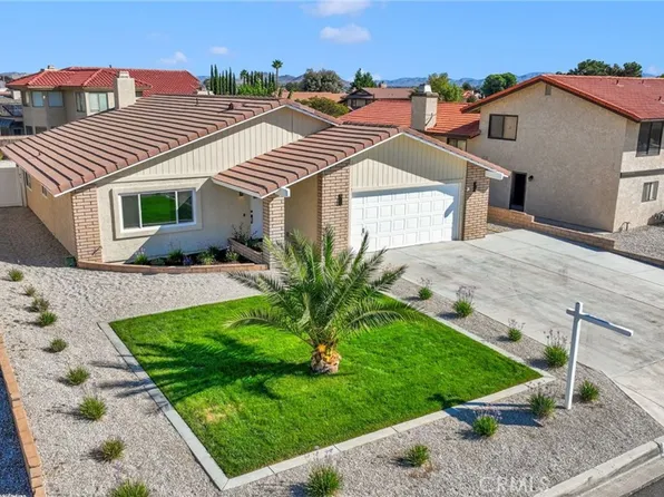 17806 Pebble Beach Dr, Victorville, CA 92395