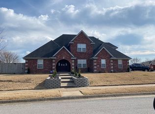 3100 NE 6th St, Bentonville, AR 72712