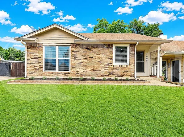 3000 Timothy Ln, Euless, TX 76039