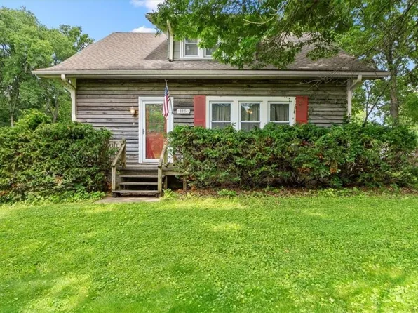 115 Adkins Rd, Liberty, MO 64068