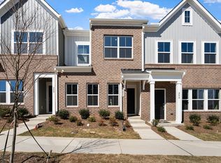 284 Chesapeake Commons St #150, Garner, NC 27529