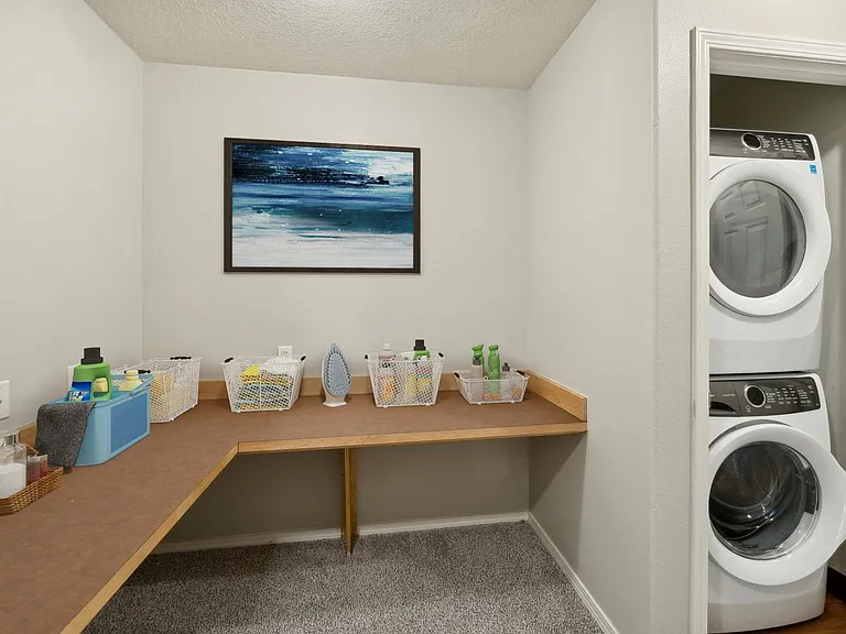 Westview Heights Apartments — Photo 6