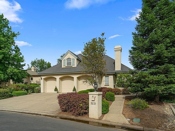 Please view Virtual Tour for more pictures