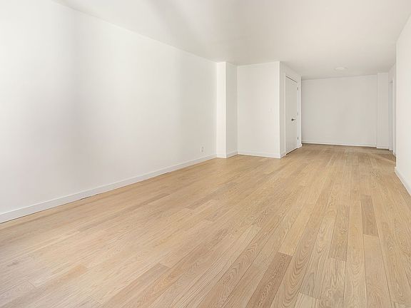 4th image of 7 E 14th St APT 719