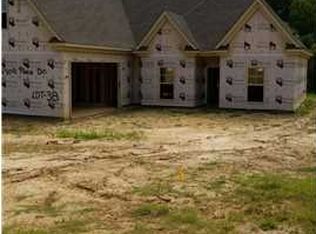 1730 Robertson Place Dr, Hernando, MS 38632