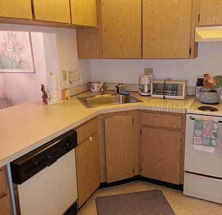 4th image of 1398 Shady Pine Way APT F3