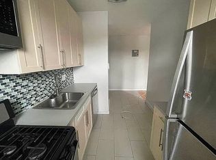 32-35 30th St #A5, Astoria, NY 11106
