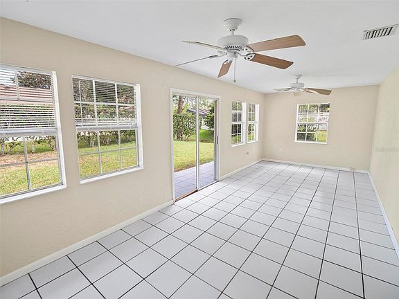 4th image of 36 Westfalls Ln