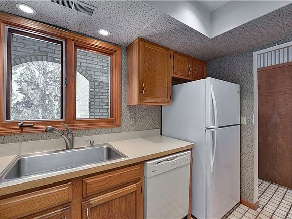 5th image of 1932 Savannah Pkwy #1932