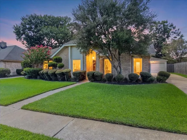10031 Sagegate Dr, Houston, TX 77089
