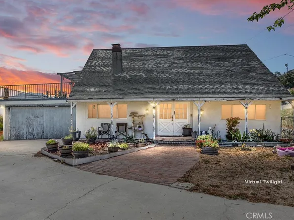 810 Hilly Field Ln, San Bernardino, CA 92407