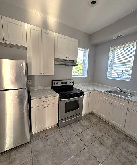 2101 Chelsea Ter #2 — Photo 3