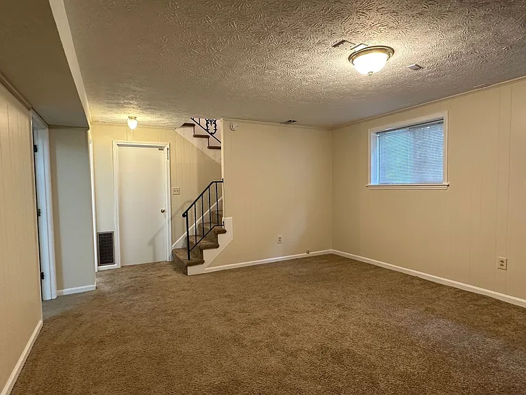 3486 Ormond Cir — Photo 28