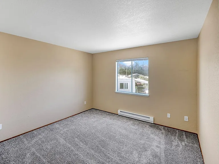 3330 Del Monte Blvd — Photo 23