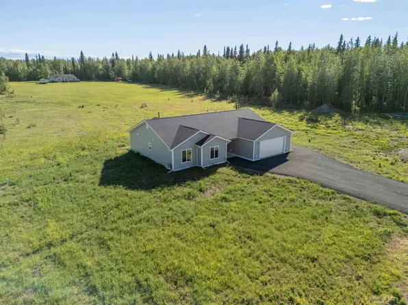 3767 Peter Hawk Ave, North Pole, AK 99705