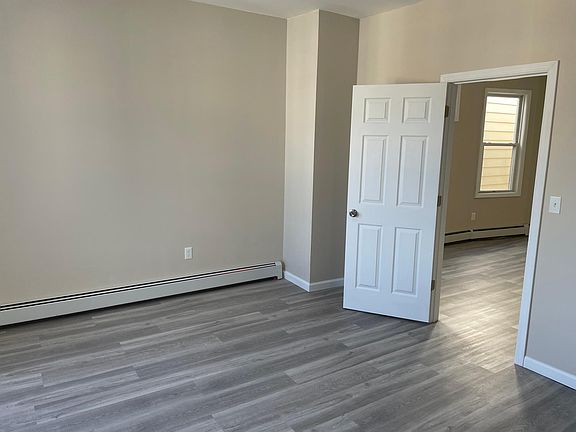 5th image of 778 S 18th St Floor 3