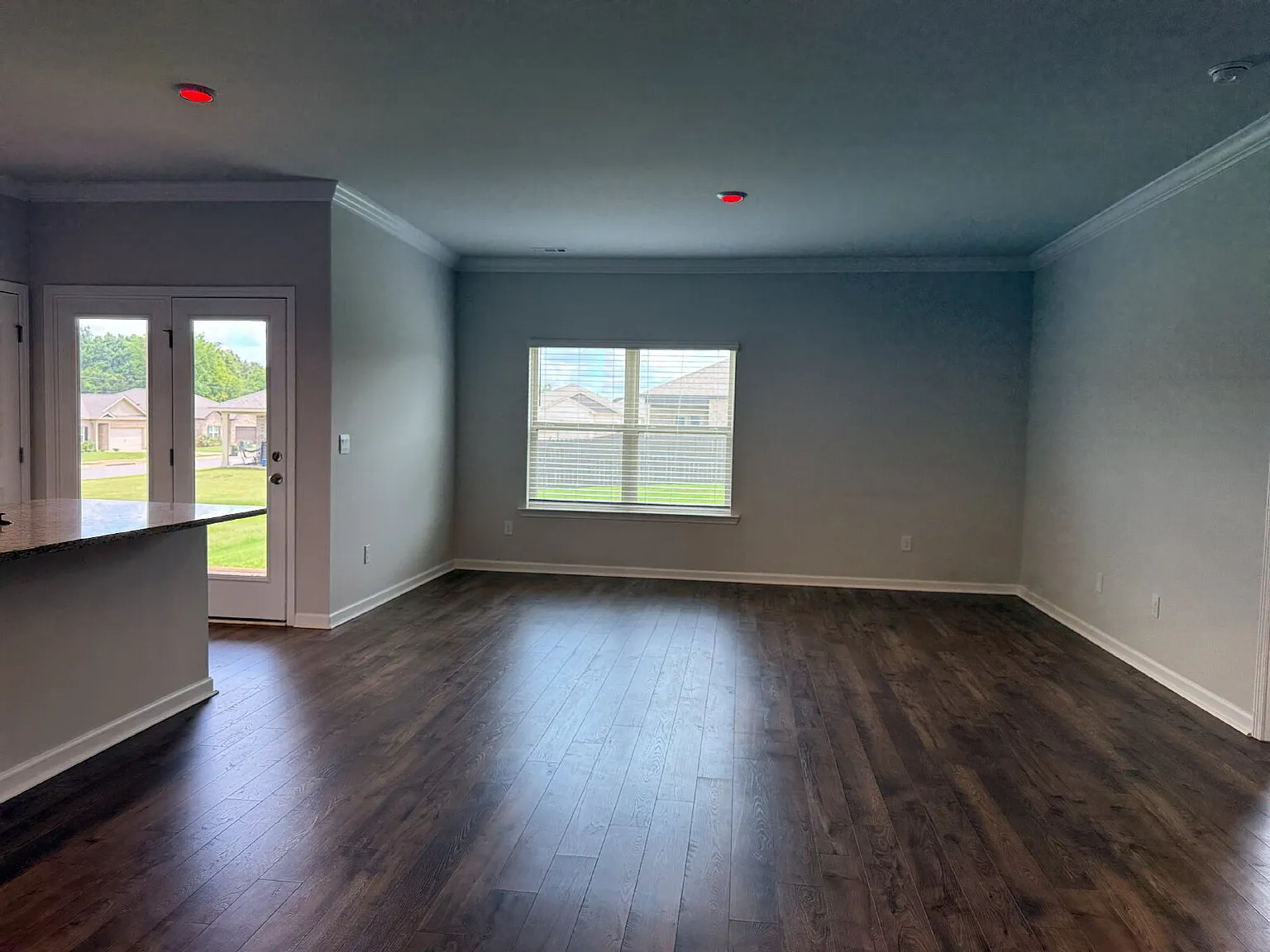 3 bed, 2.0 bath, 1537 sqft, $1,750 — Photo 3