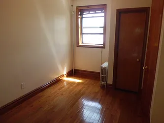 Rented by Maximus Realty Group