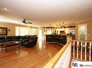 20 Elm St, Bennet, NE 68317