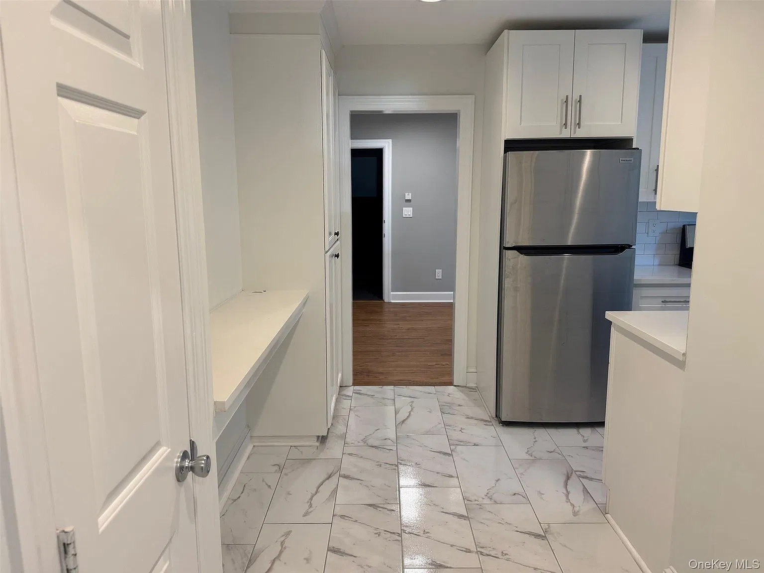 2 bed, 1.0 bath, 800 sqft, $3,500 — Photo 4