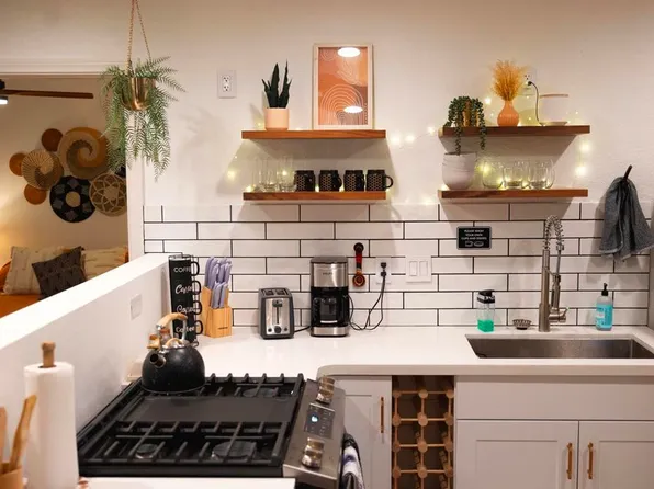 2154 4th Ln, Lake Erwin, CA 92314