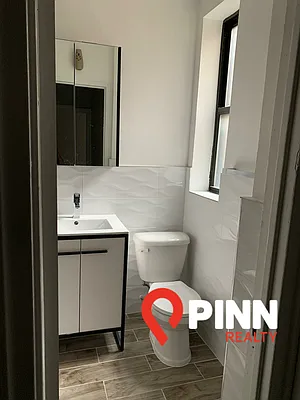 Rented by Pinn Realty | media 2