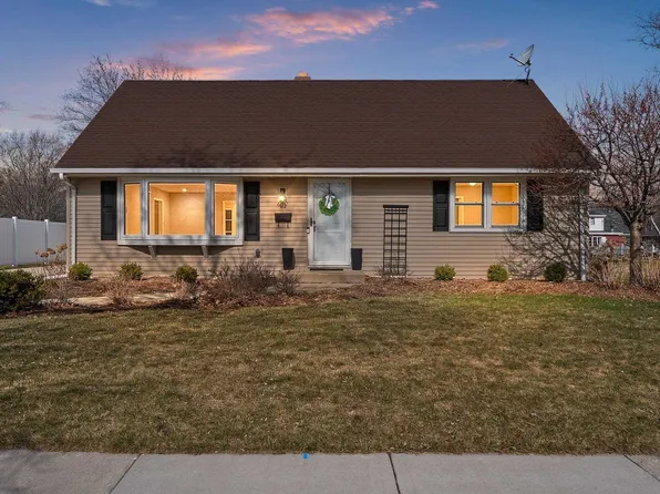 637 N Winnebago St, De Pere, WI 54115