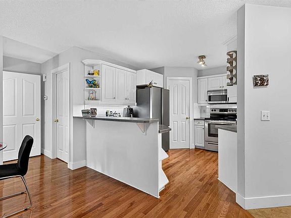5th image of 2811 E 24a St SW #2