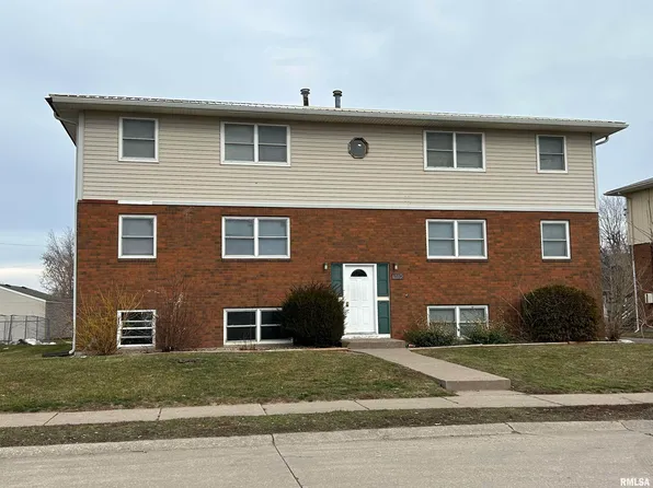 710 W 63rd St, Davenport, IA 52806